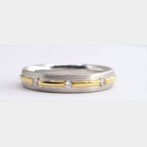 18CT WHITE + YELLOW GOLD MAT POLISHED RING WITH 3 ROUND DIAMONDS - 51543/68