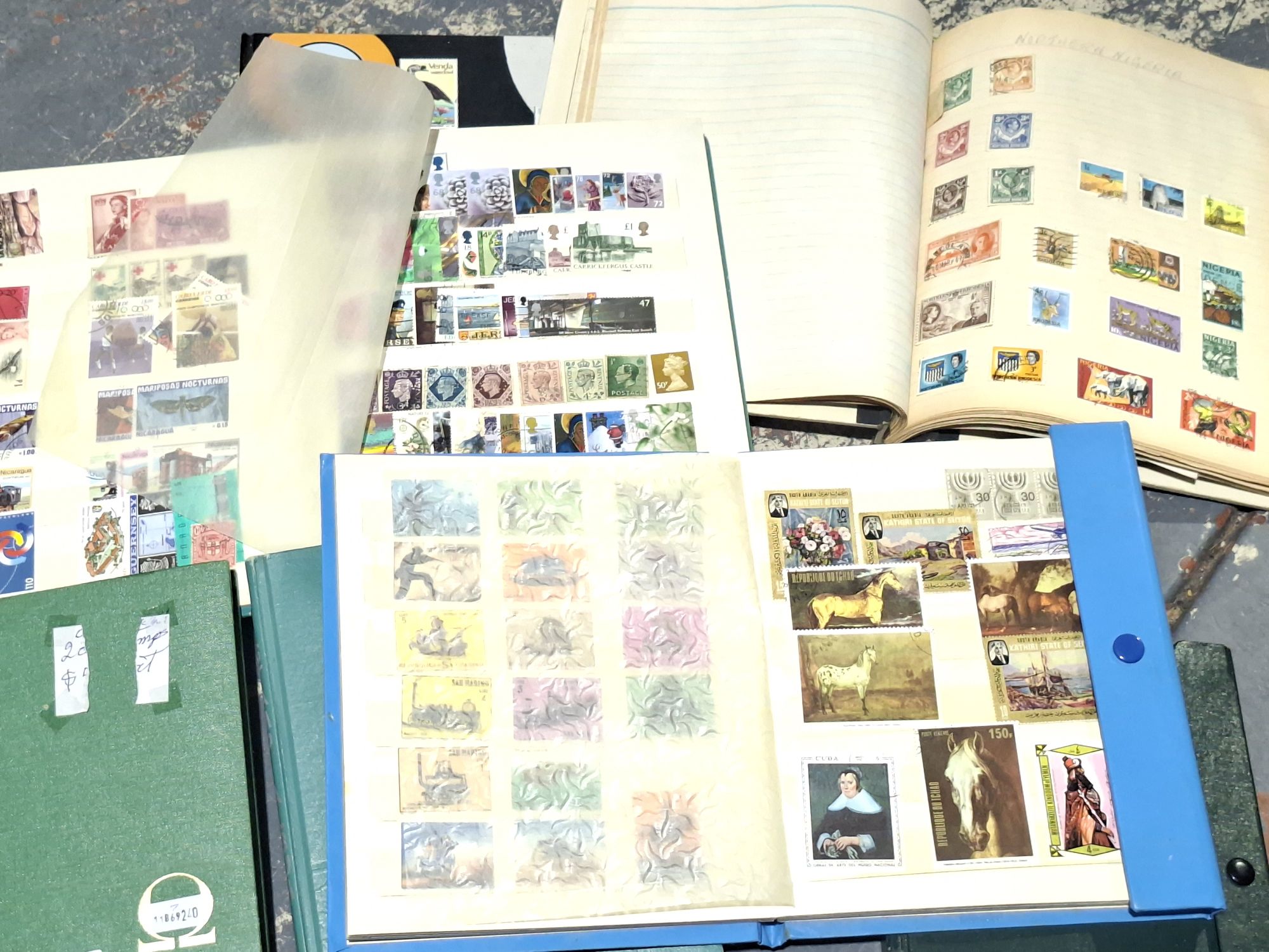 STAMPS - WORLD
