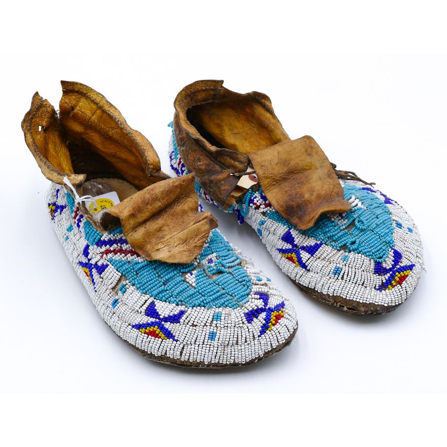 Pair Old Plains Indian Beaded Moccasins
