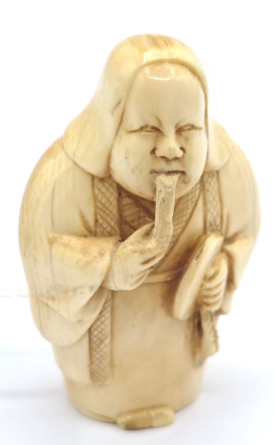 118 · CARVED IVORY JAPANESE NETSUKE