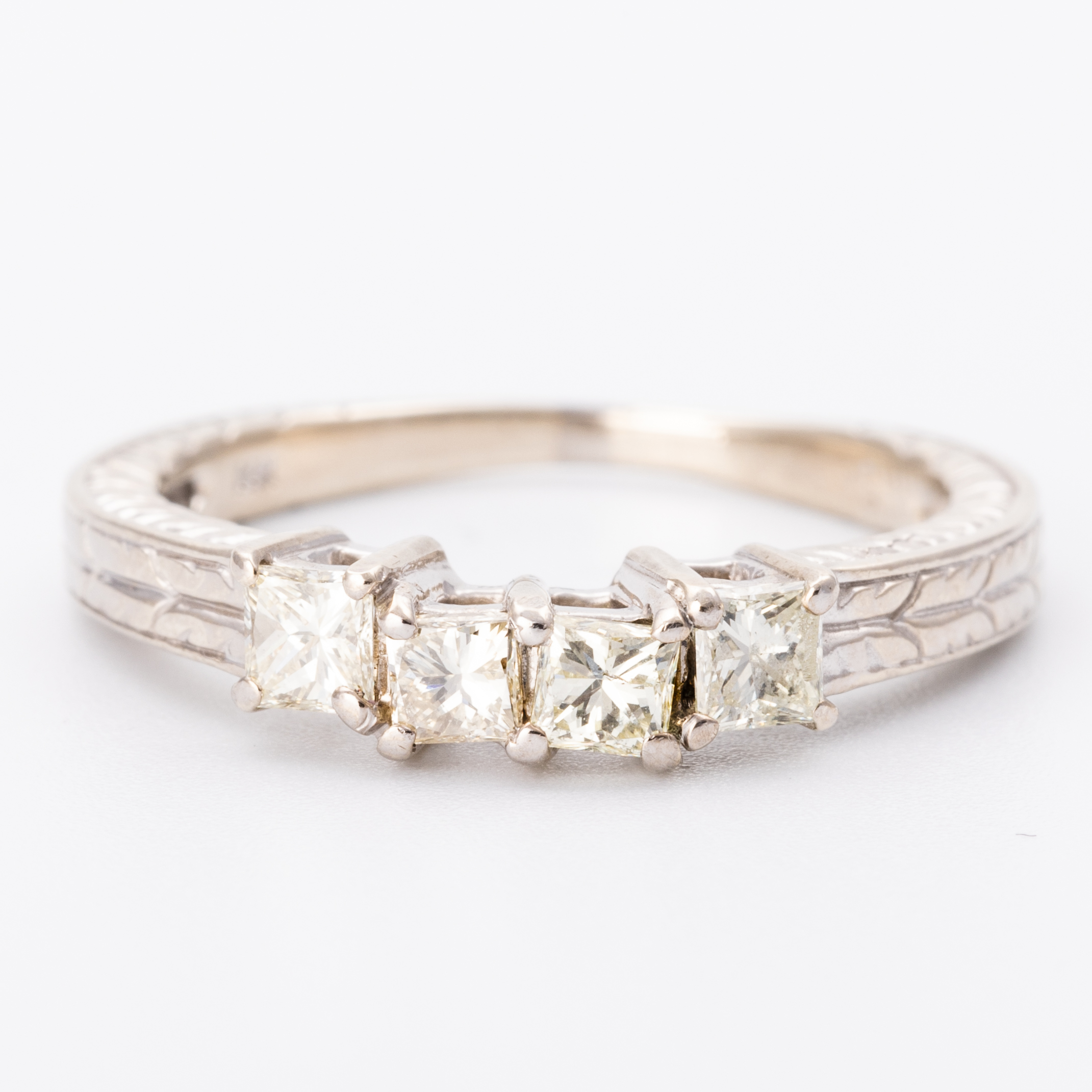 0.50ct Princess Cut Diamond Ring 14ct Gold
