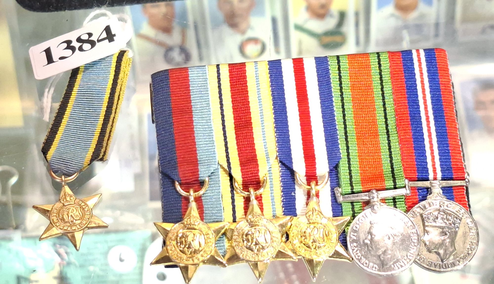 1384 · MINIATURE MEDAL BAR