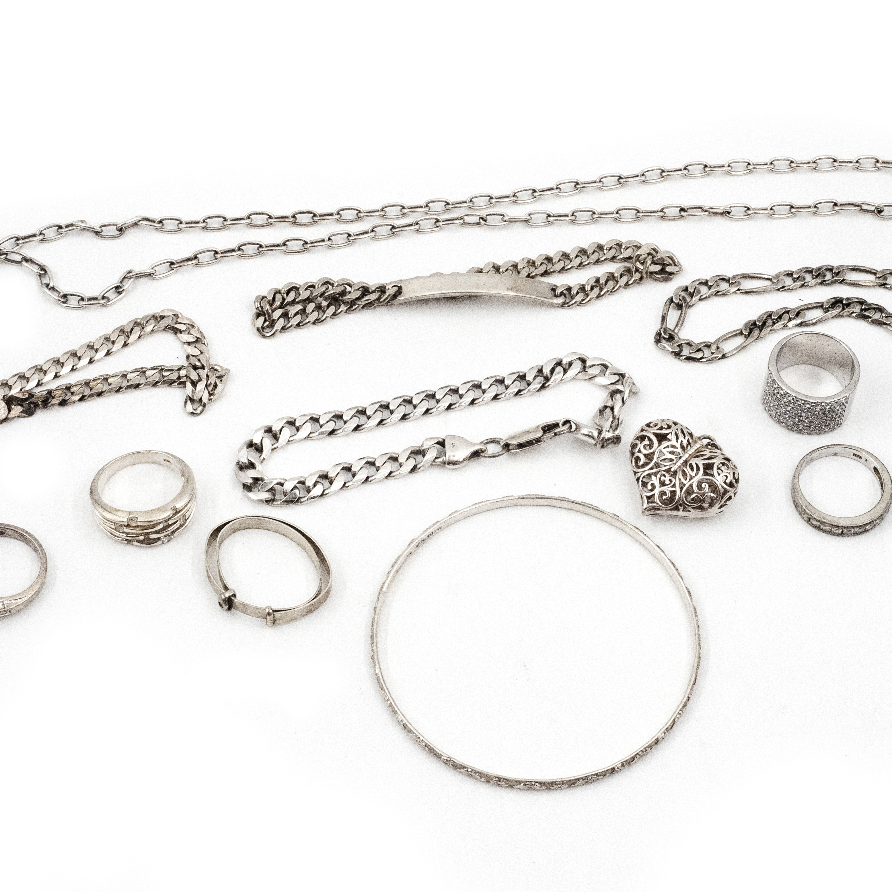 258 · Mix Lot of Silver Jewellery