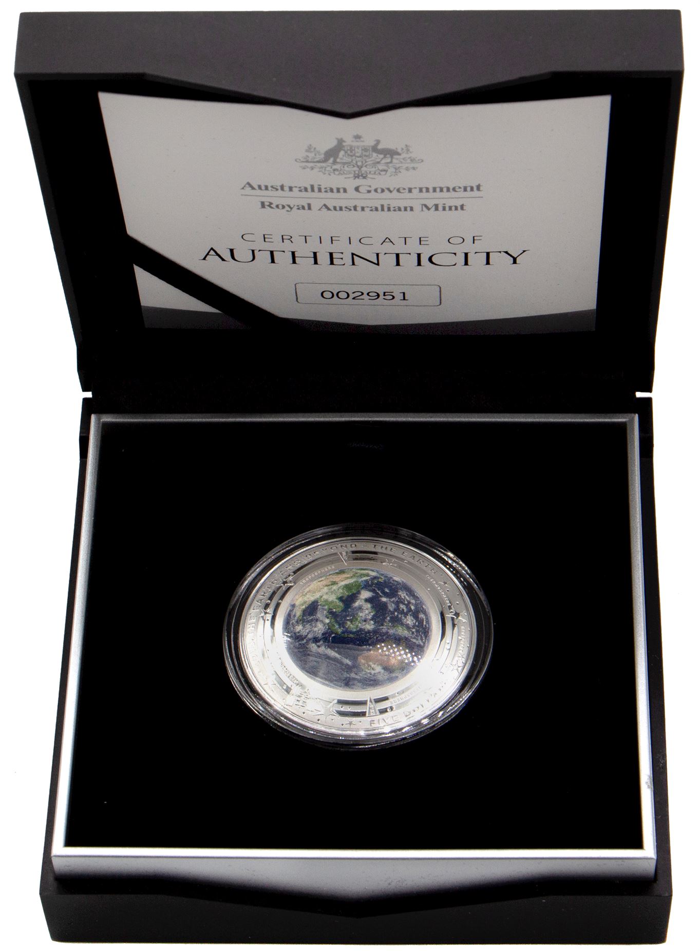 Elizabeth II, Five Dollars, 2018, UNC