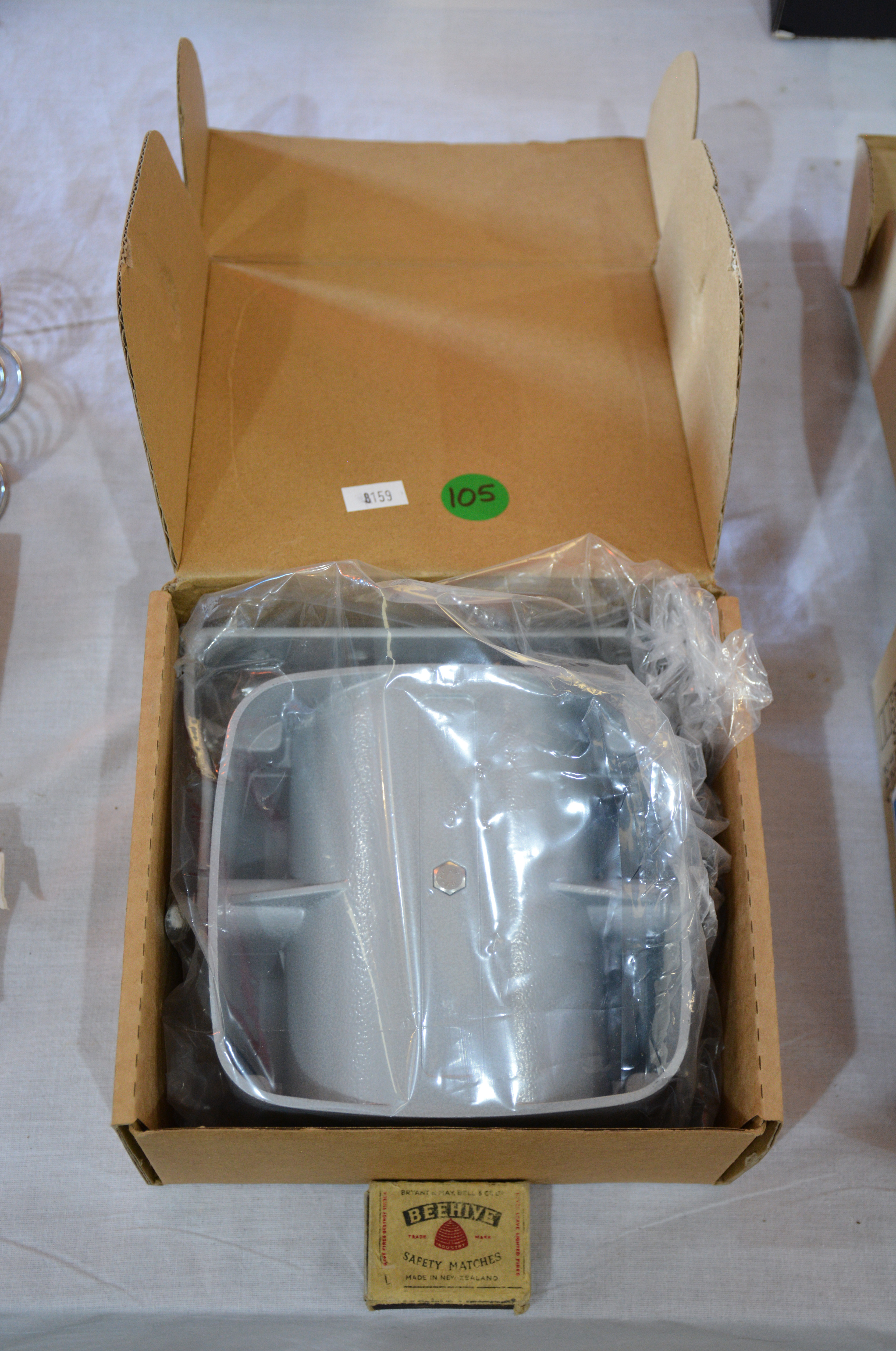 100W Speaker V 100-6 — sold at auction in New Zealand for $15