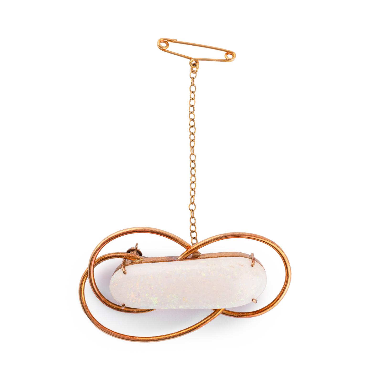 12 · Australian Opal Brooch 16ct Gold