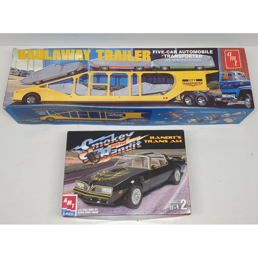Vehicle Model Kits (x2)