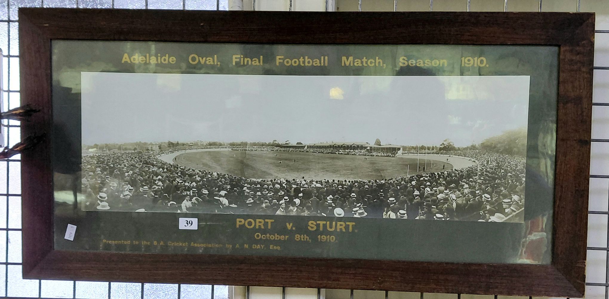39 · FOOTBALL PHOTOGRAPH