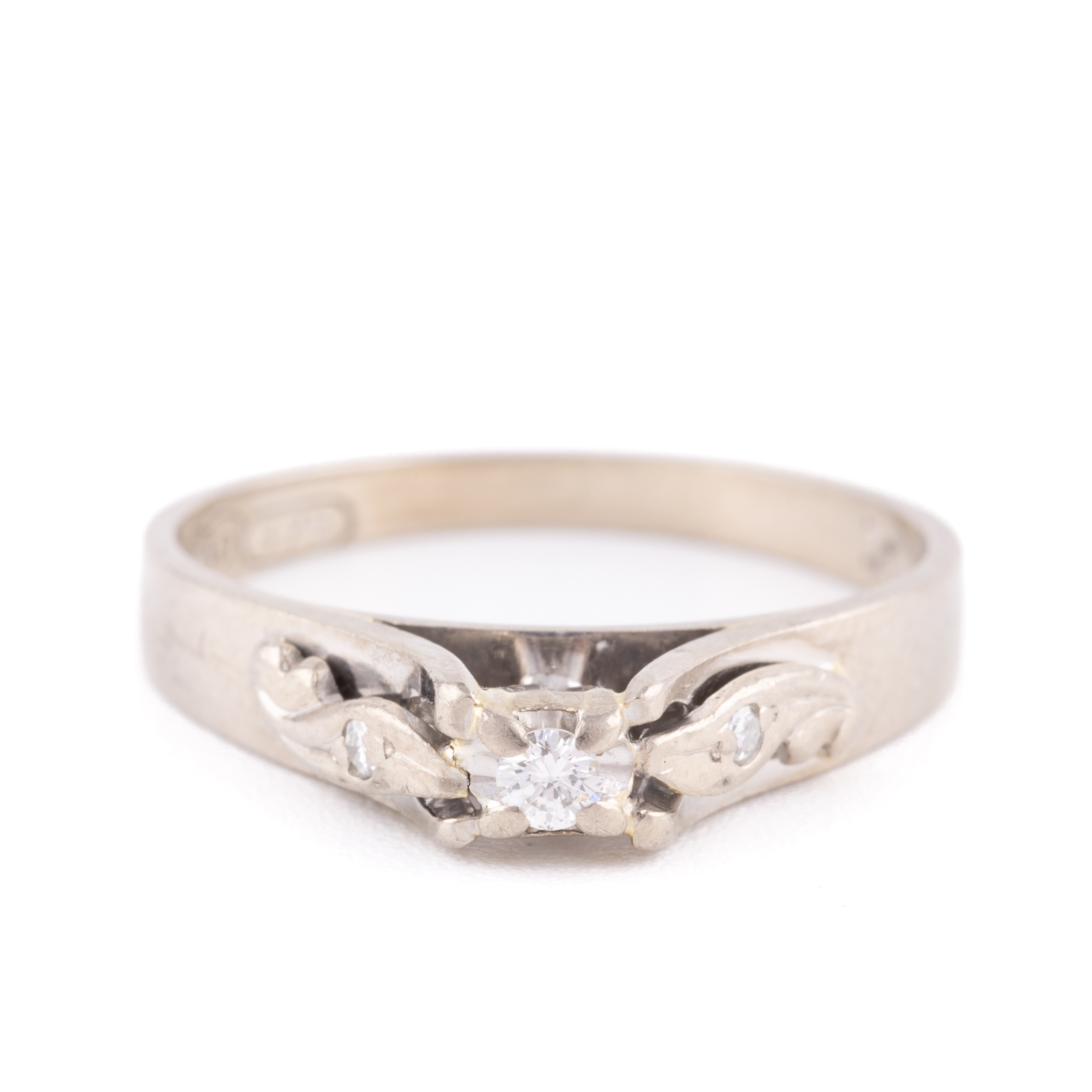 279 · Vintage Diamond Ring 18ct Gold