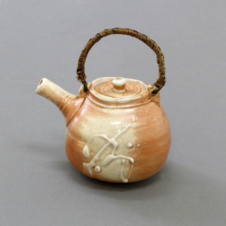Chester Nealie, Small teapot with cane bound handle