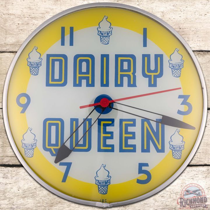 Dairy Queen 15" Lighted Advertising Clock w/ Ice Cream Cones