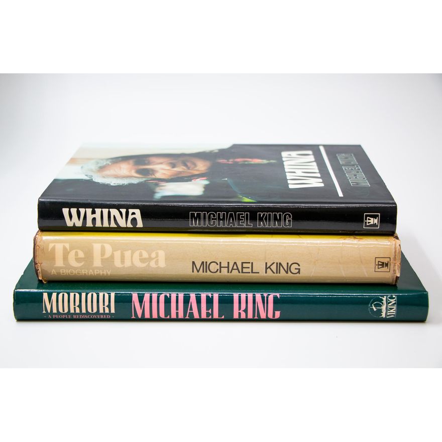 KING, MICHAEL [3 titles] - Moriori. A People Rediscovered.