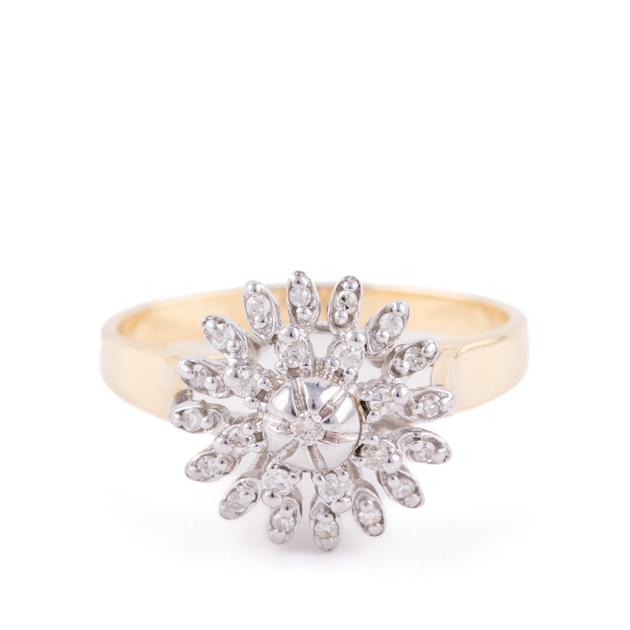 267 · Diamond Cluster 9ct Gold