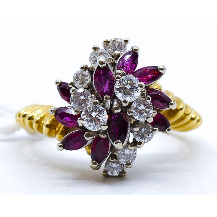 Ladies 14k Ruby & Diamond Cluster Ring Size 8 - 8.3 Grams
