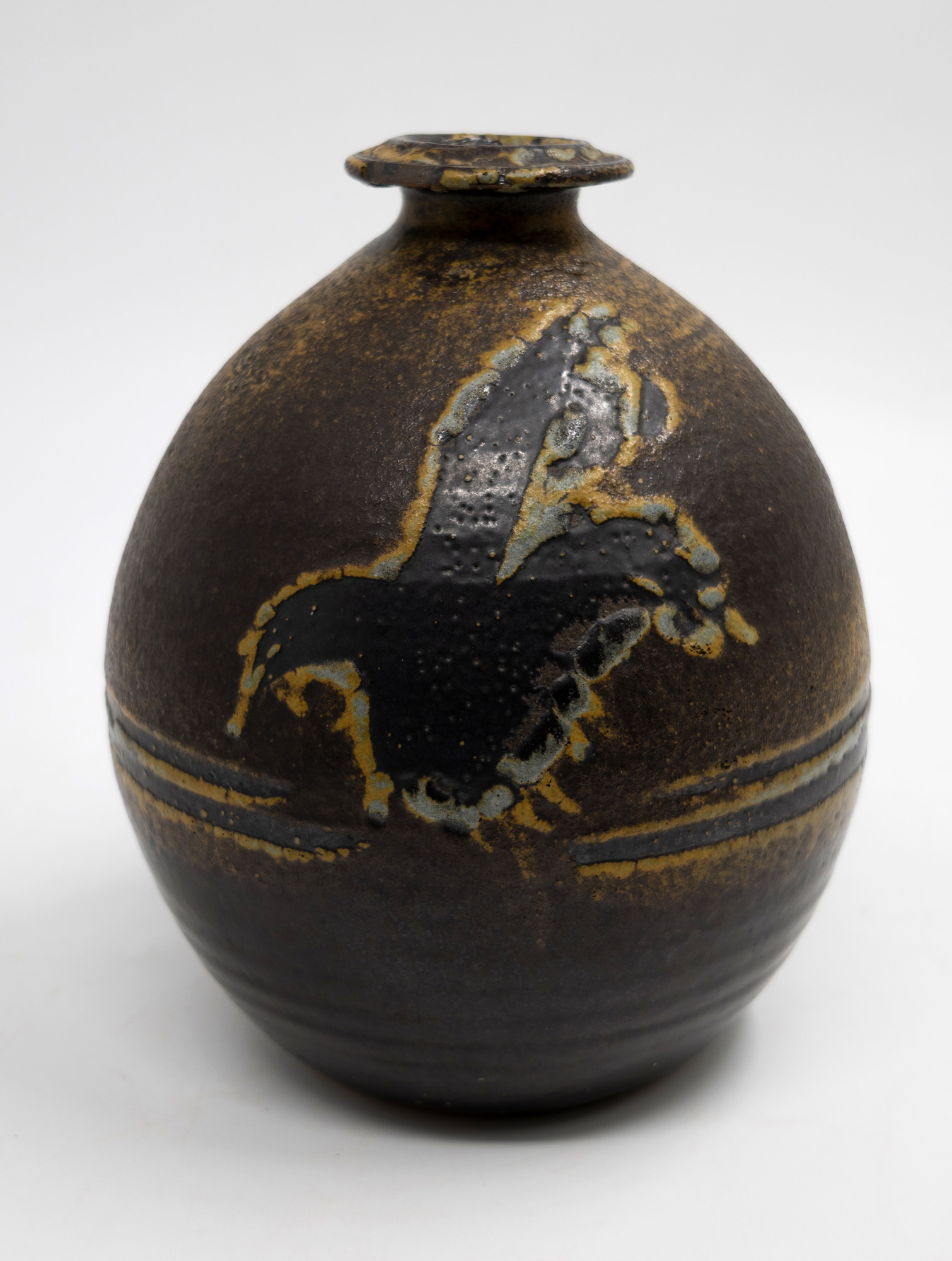 Royce McGlashen - Early ovoid vase — NZ auction result