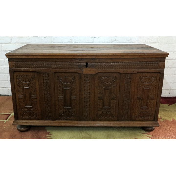 LARGE EARLY 19TH CENTURY DUTCH OAK BLANKET CHEST