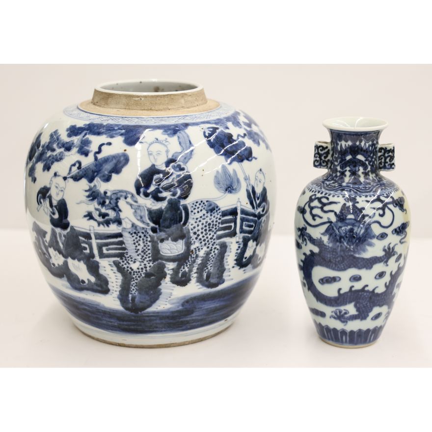2pc Chinese Blue & White Porcelain Jar and Vase