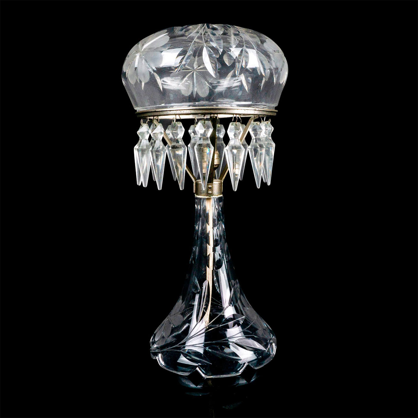 Vintage Cut Glass Dome Lamp Lion and Unicorn