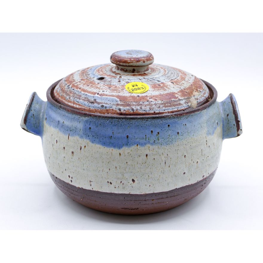 Bennett Welsh Speckled Pottery Covered Casserole Dish 5''