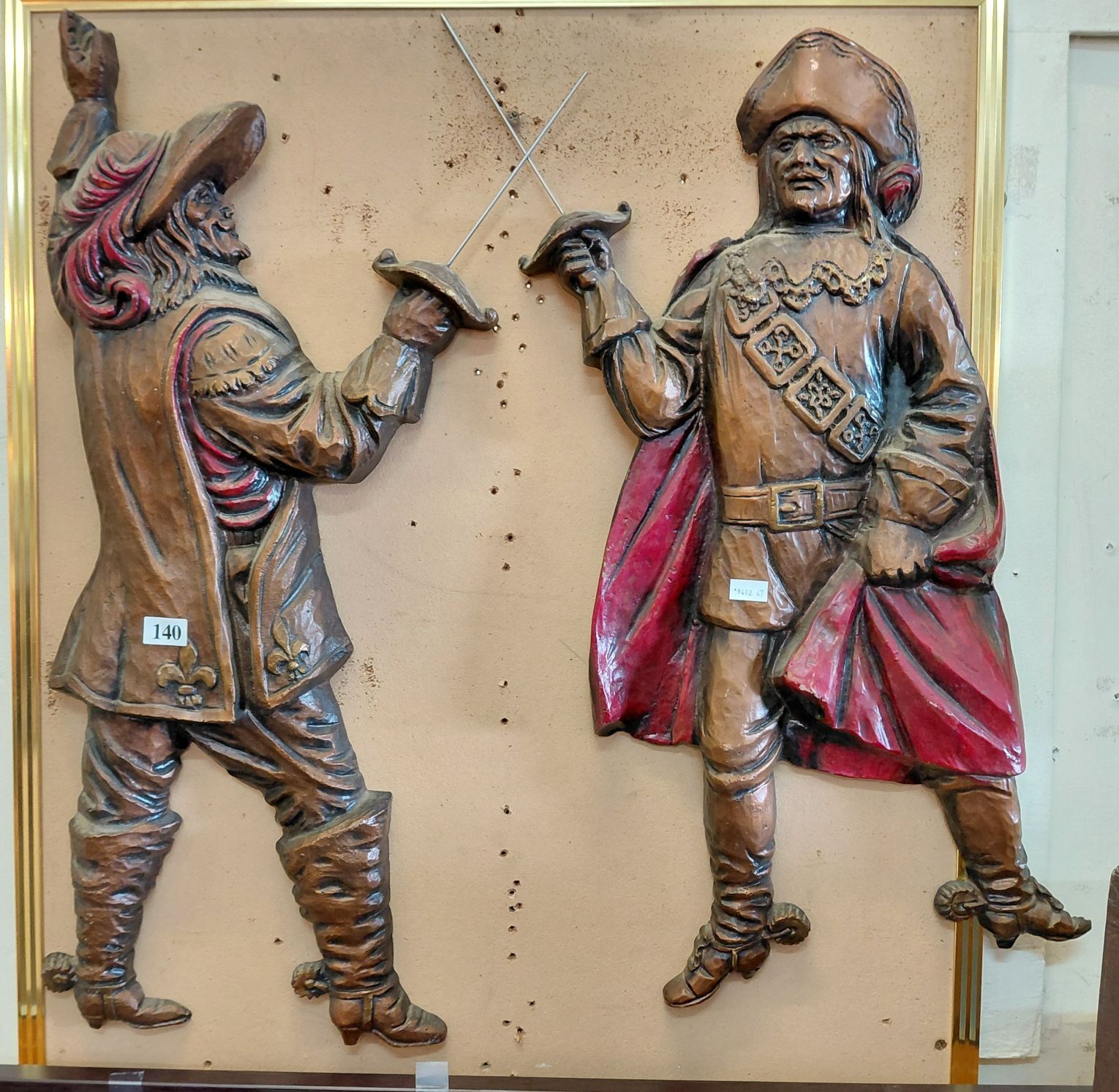 140 · MUSKETEER PLAQUES