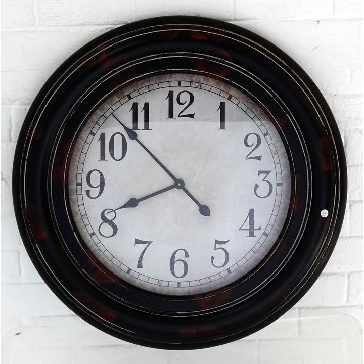 LARGE WOODEN FRAMED QUARTZ CLOCK