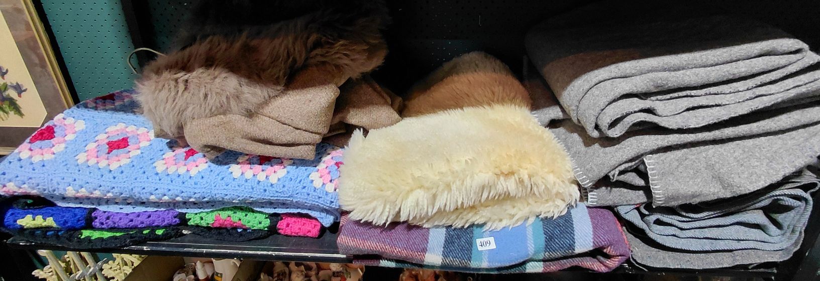 409 · GROUP OF BLANKETS
