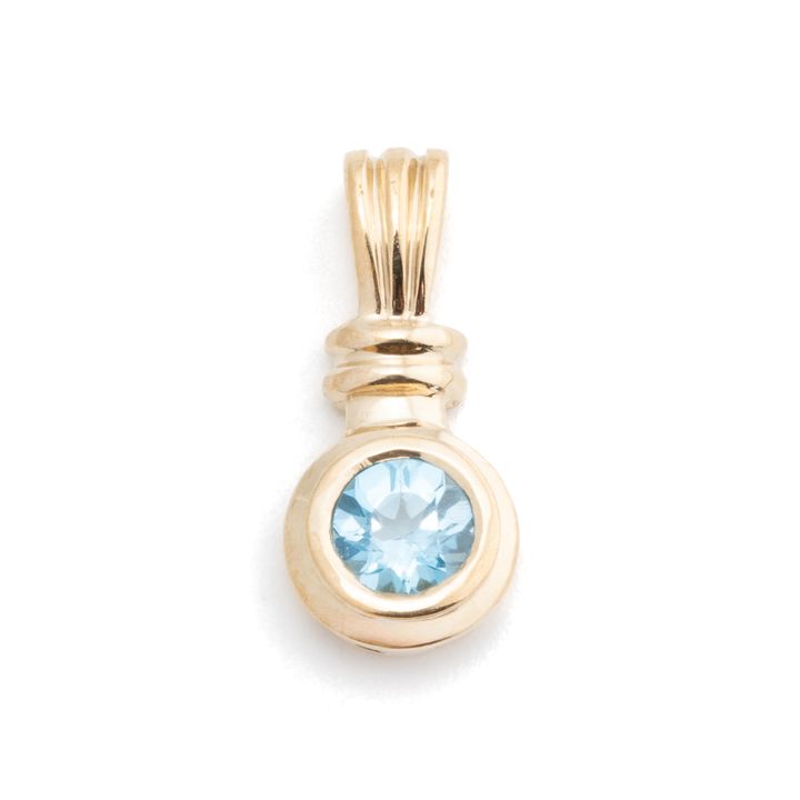 Topaz 9ct Gold Pendant