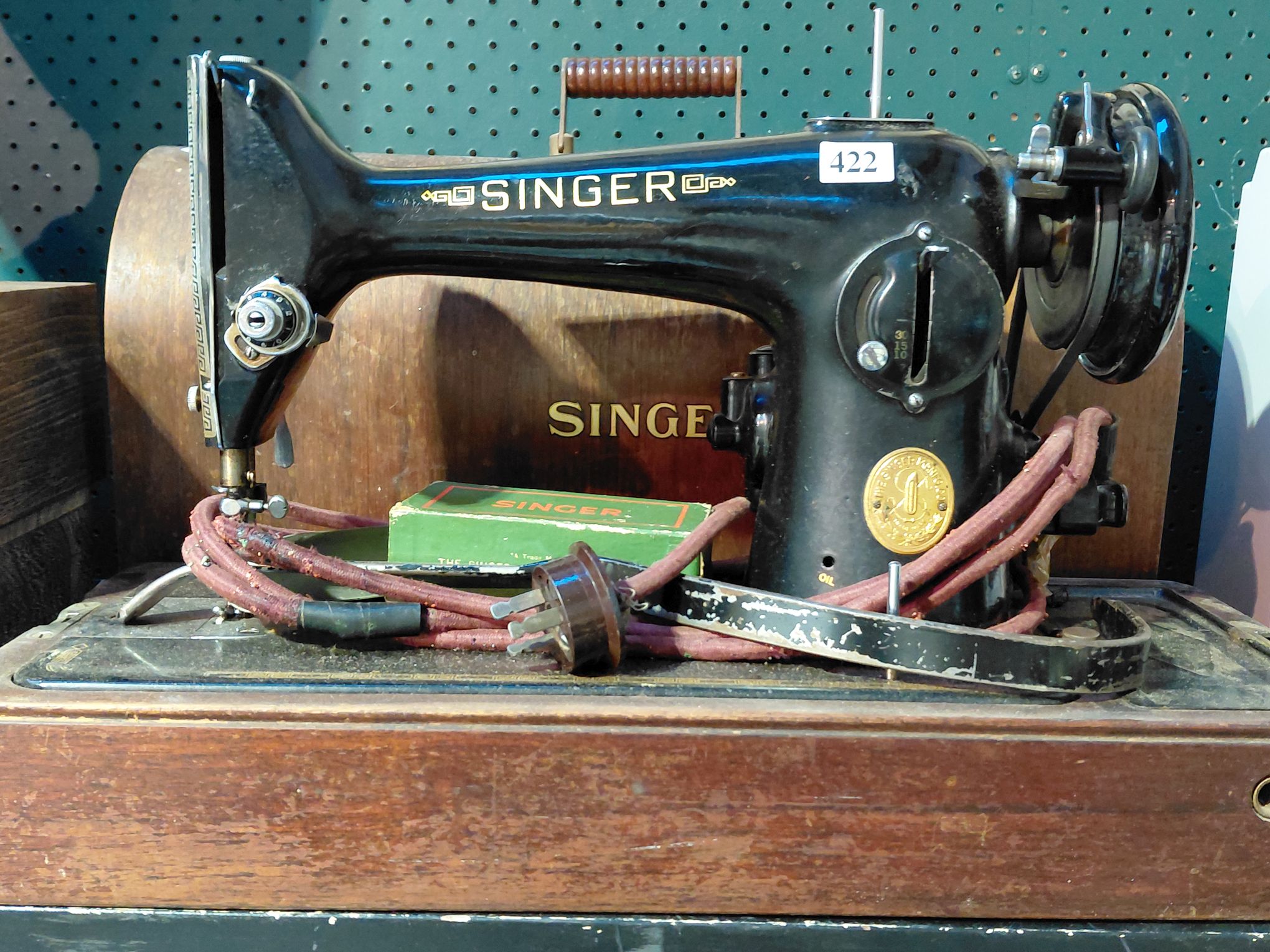 422 · SINGER SEWING MACHINE