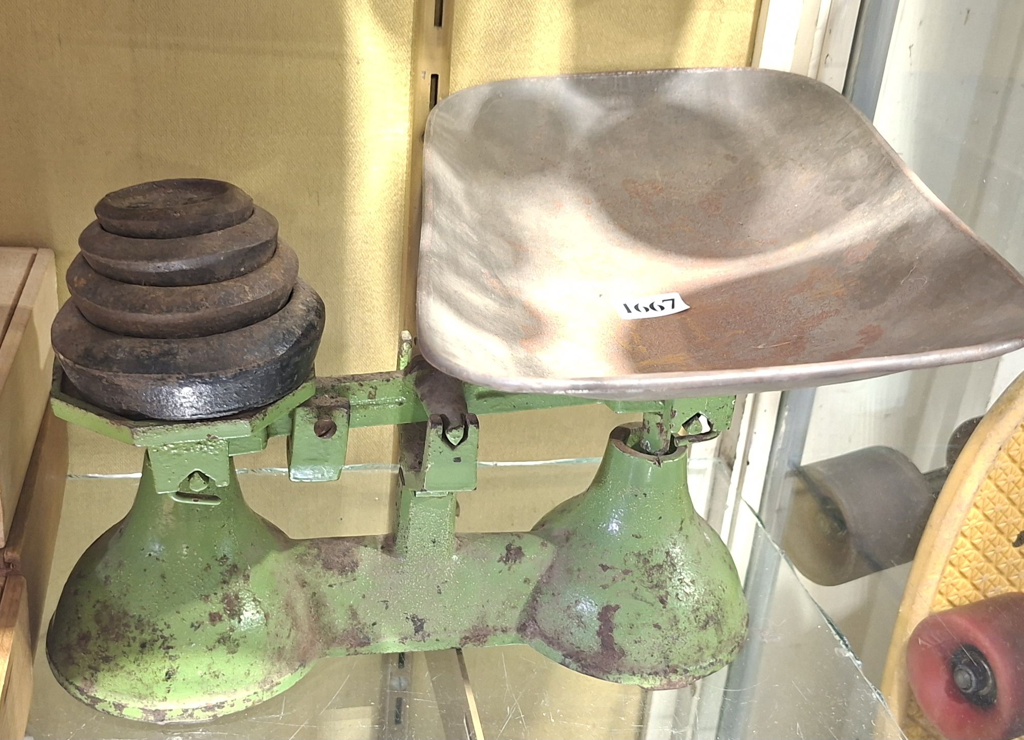 COUNTER SCALES