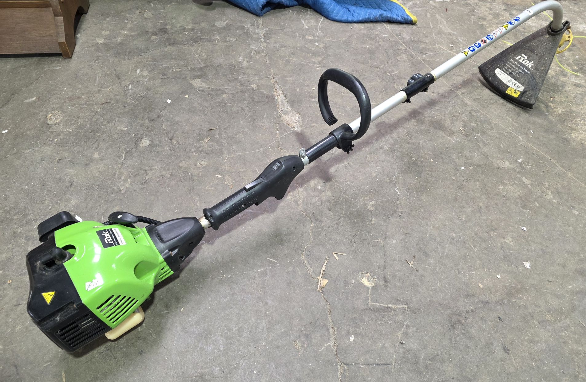 ROK LAWN TRIMMER