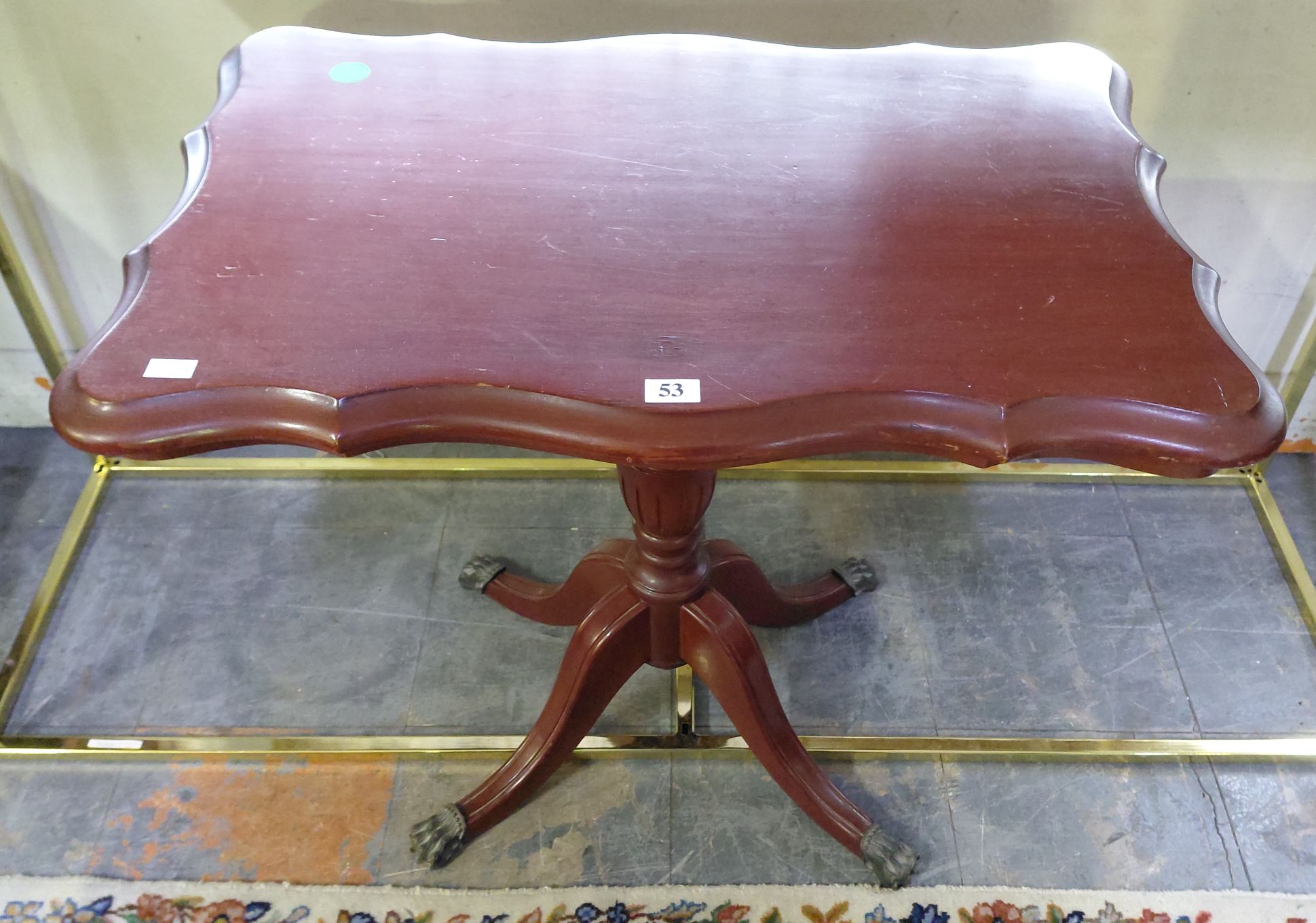 53 · WINE TABLE