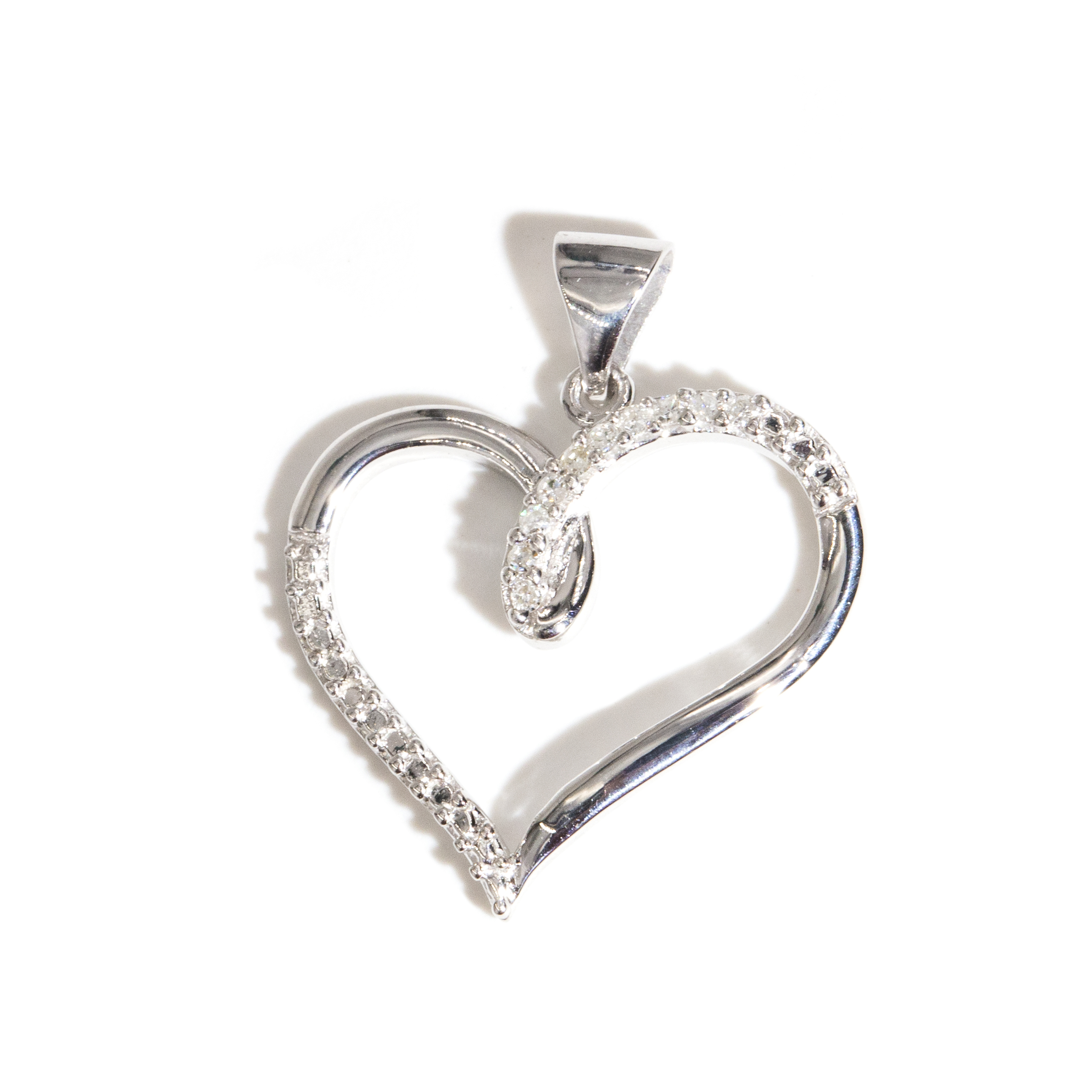 289 · Diamond Set Heart 9ct Gold Pendant