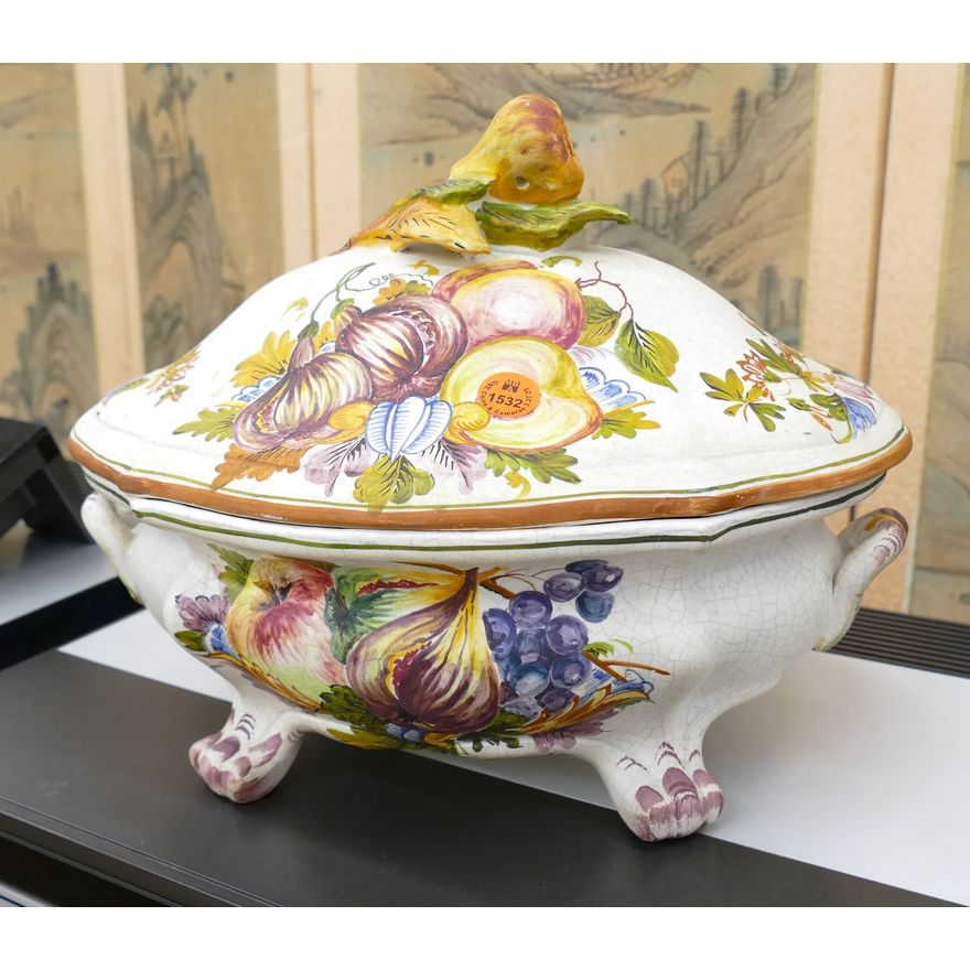 Bassano Italian Faience Covered Server 12''