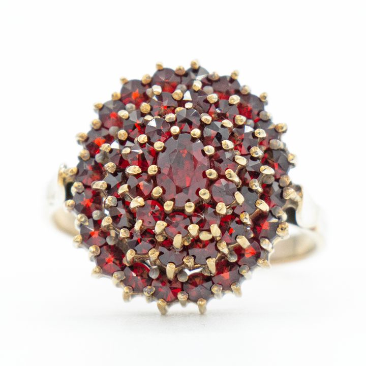 Anillo granates