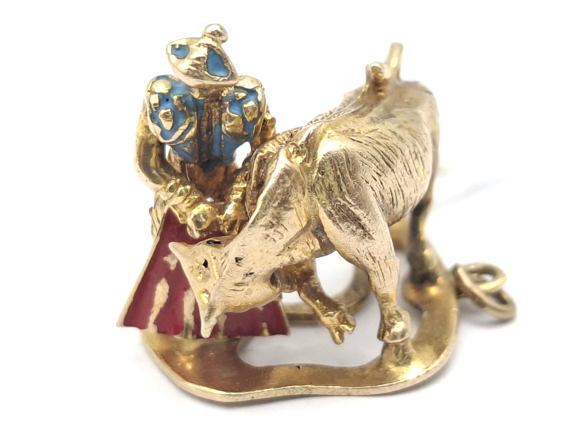 219 · 9CT SPANISH BULLFIGHTER