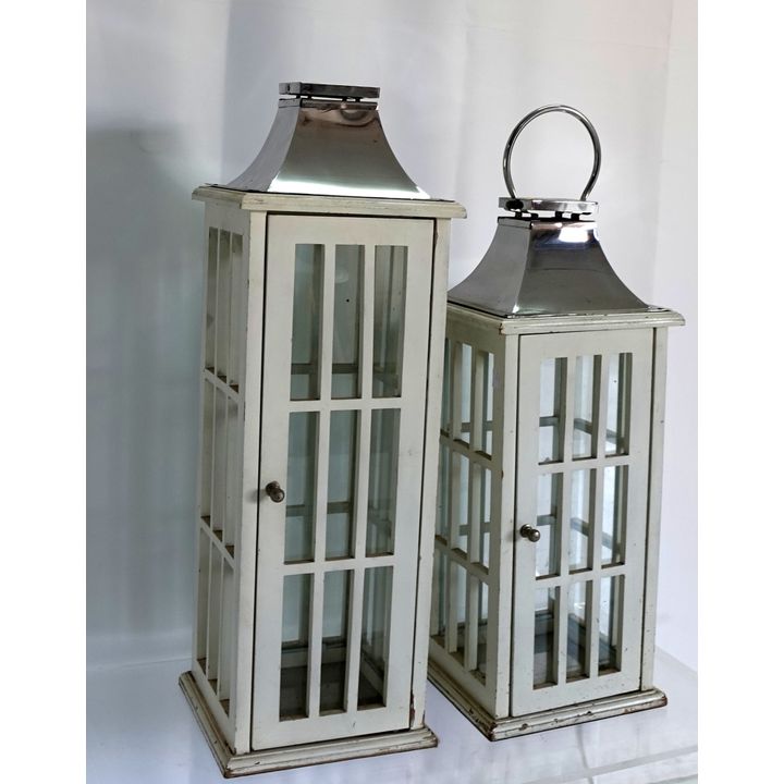 2 HURRICANE LAMPS