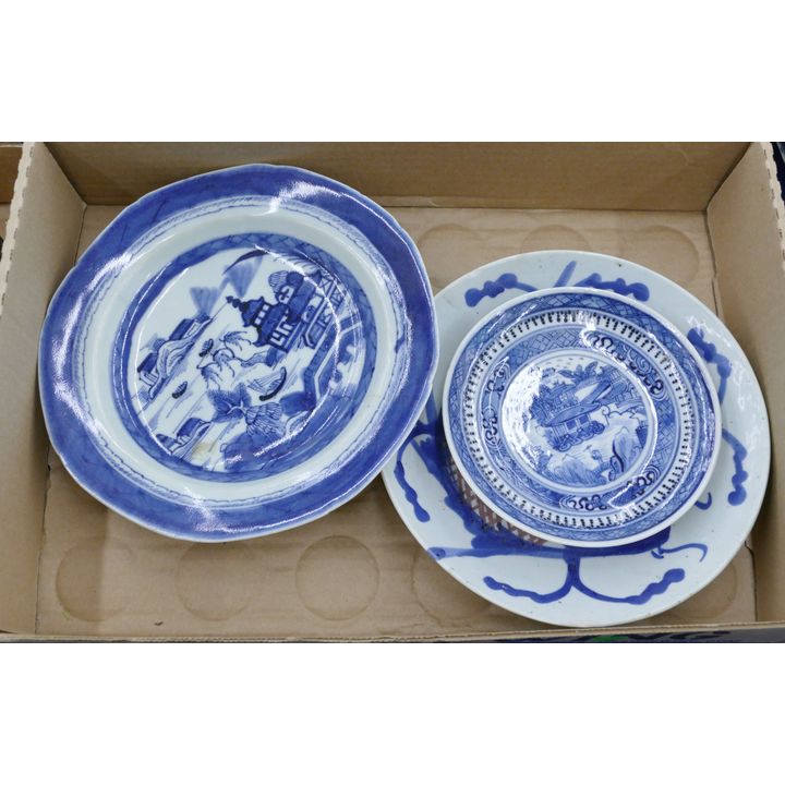 Box 3pc Old Chinese Porcelain Plates
