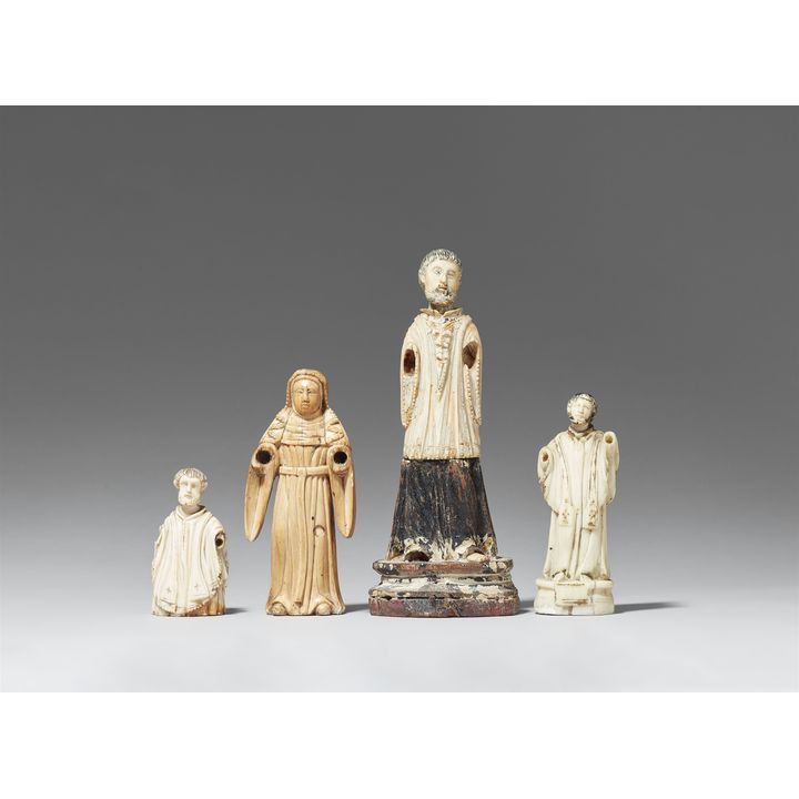 Four Indo-portuguese ivory and bone figures. India, Goa. 18th/19th century