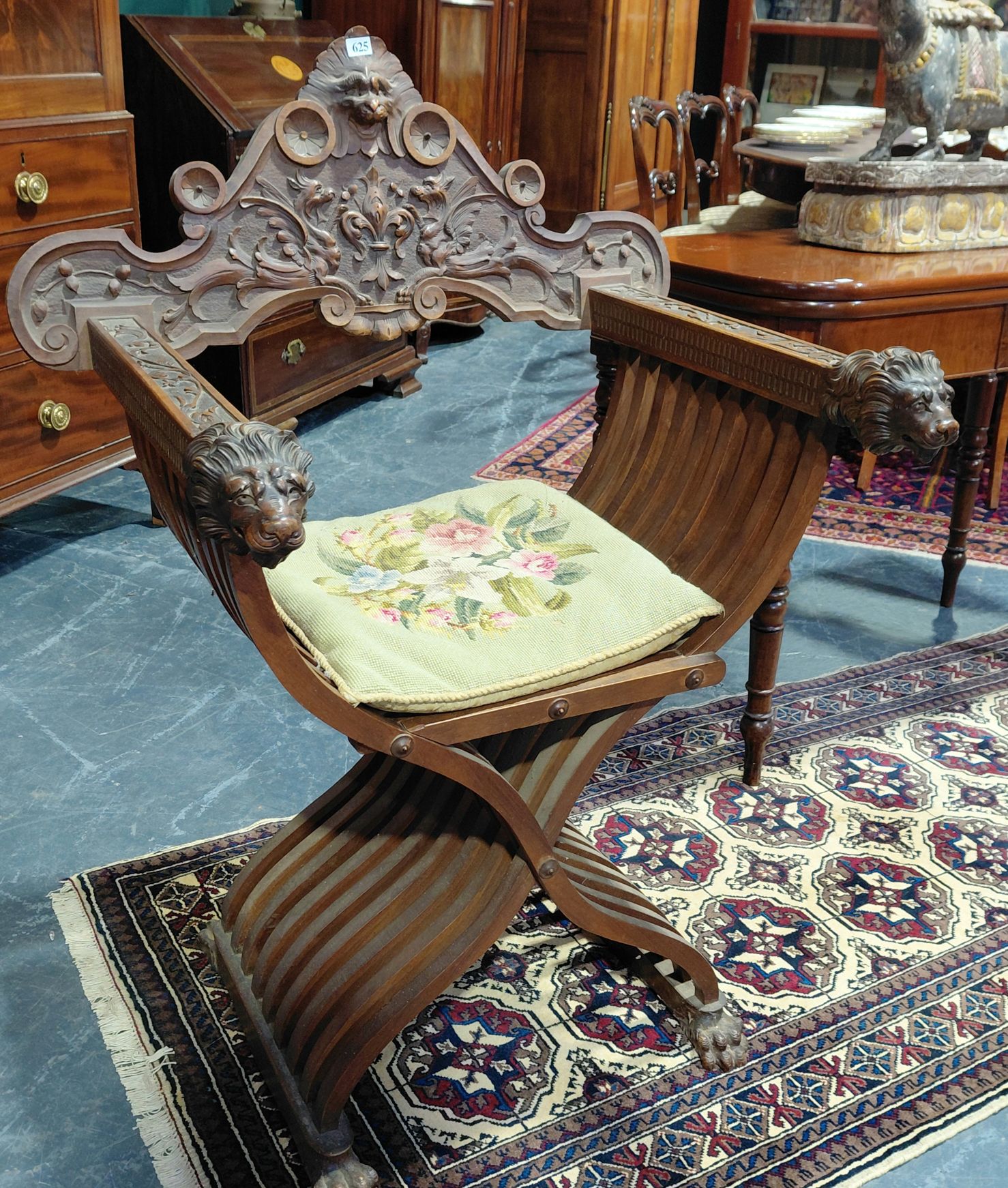 625 · SAVONAROLA SCISSOR CHAIR