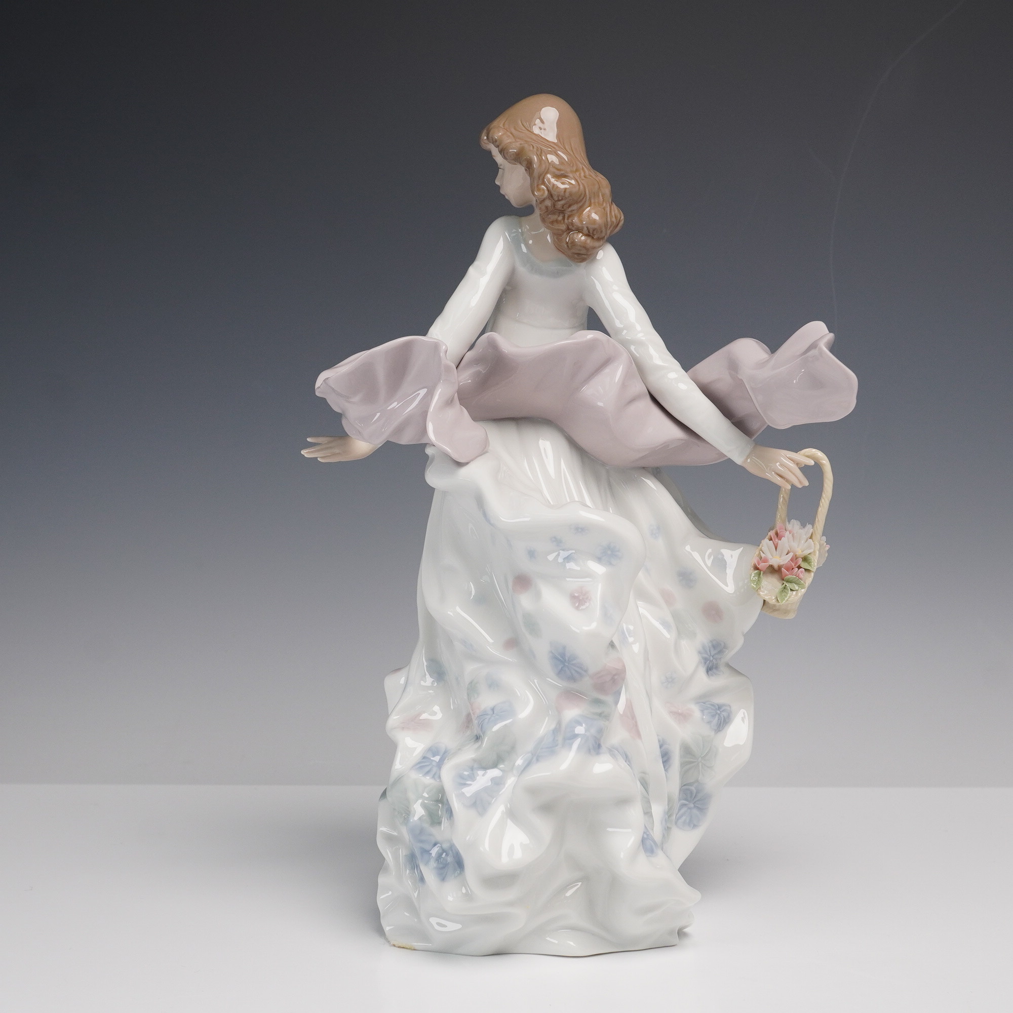 希少　美品　Spring splendor LLADRO VINTAGE LLADRO SPRING SPLENDOR WOMAN FIGURINE . | eBay