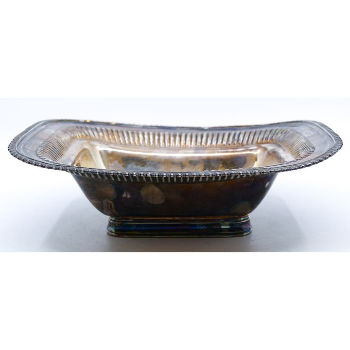 Sheffield Sterling Scalloped Serving Bowl 10'' - 544 Grams