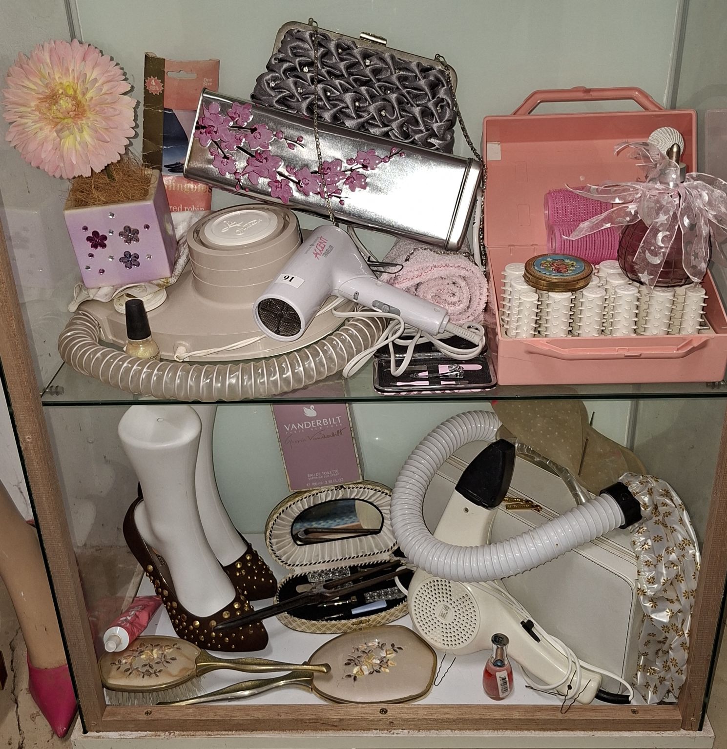 91 · LADIES FASHION AND HAIR ACCESSORIES ETC