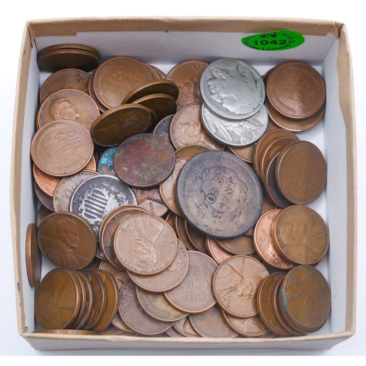 Box Old US Pennies etc.