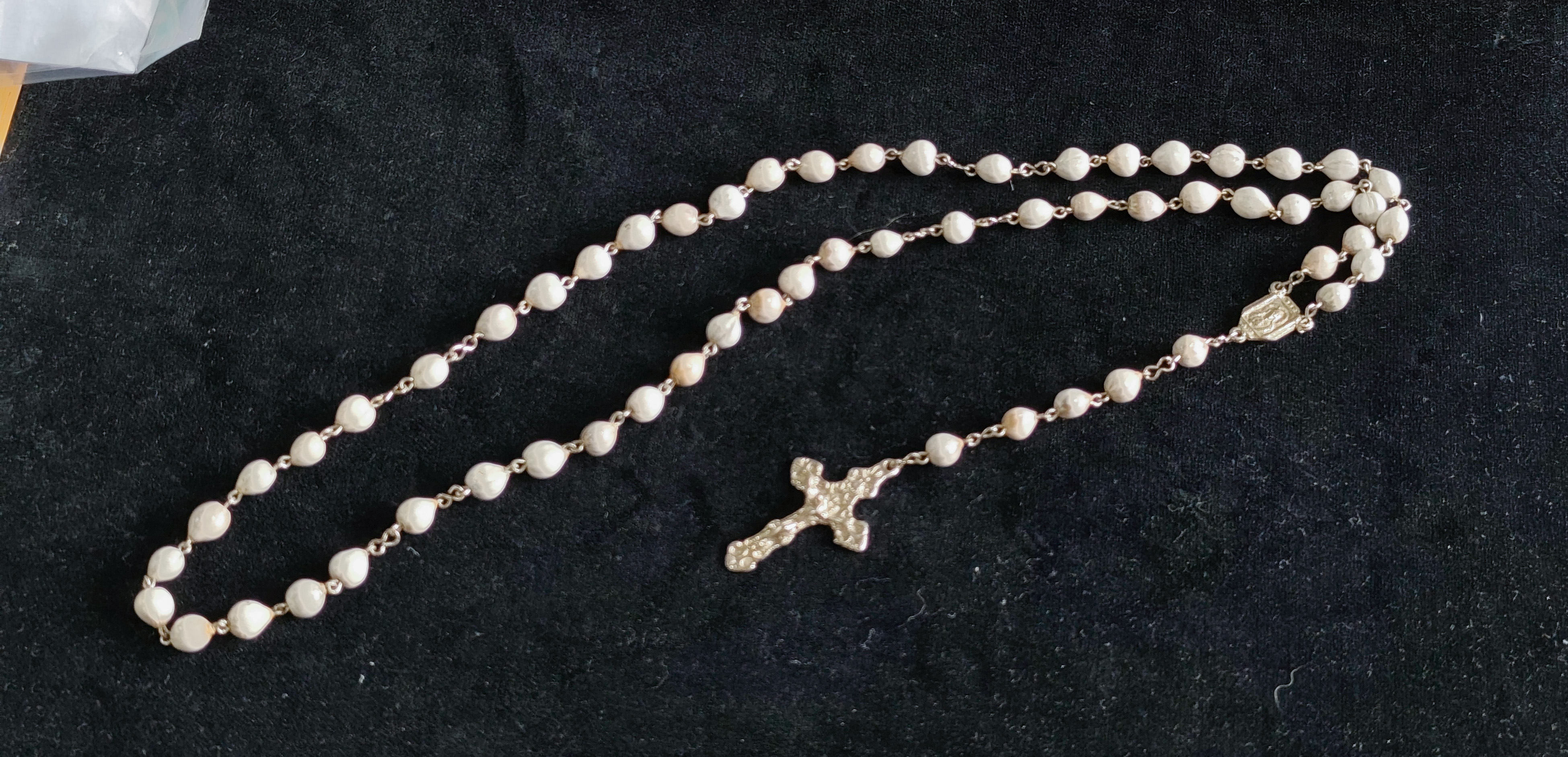 Crucifix with Seeds — NZ auction result