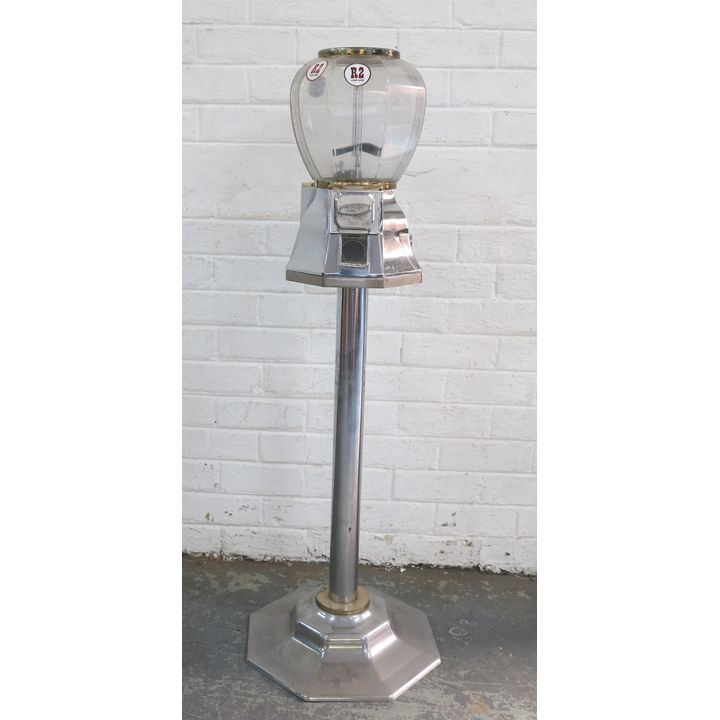 R2 SWEET DISPENSER