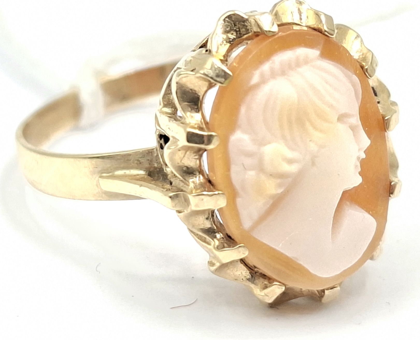 1133 · 9CT GOLD RING