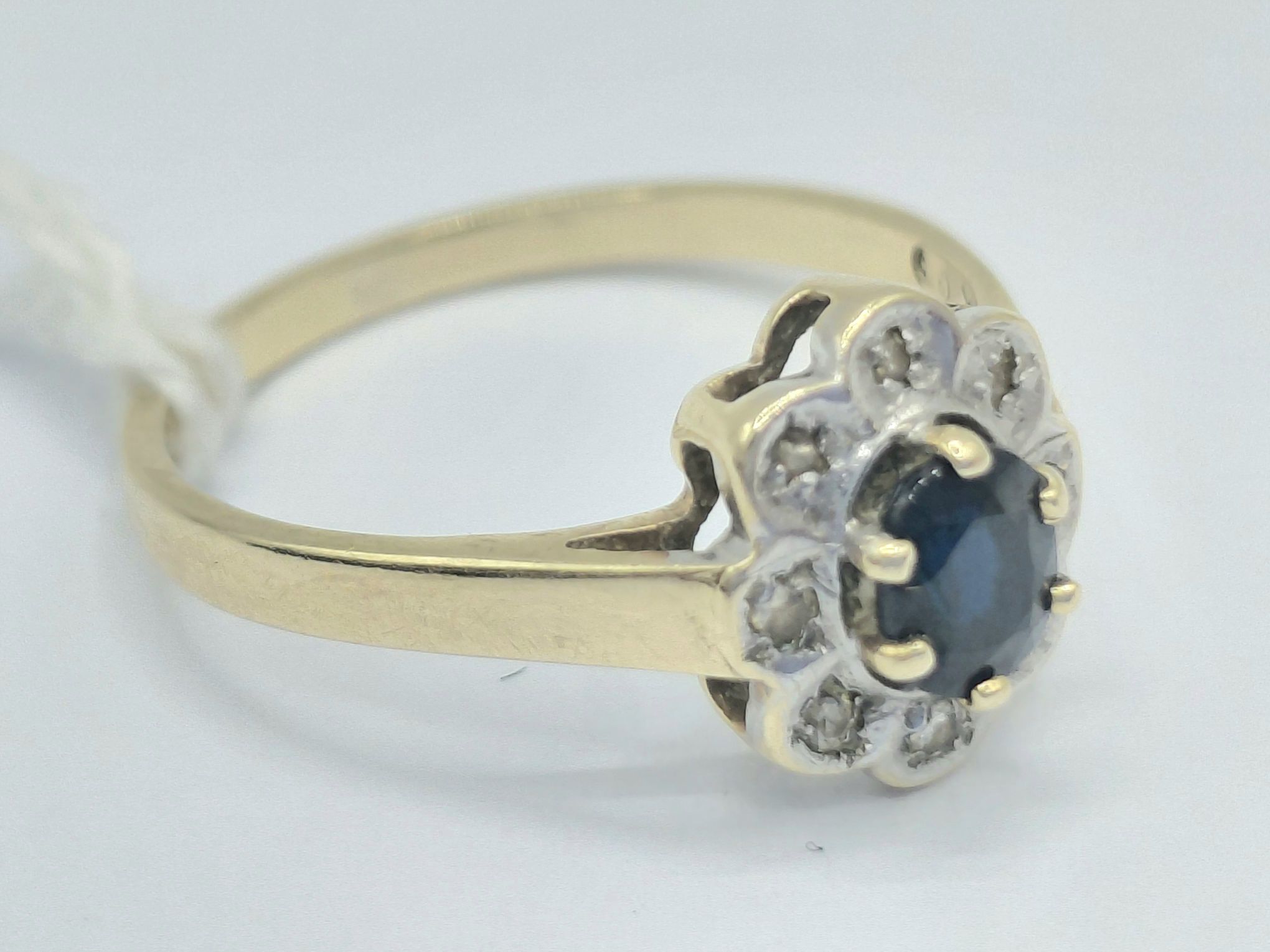 9ct Gold Sapphire Diamond Ring
