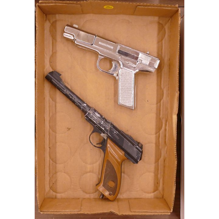 Box Vintage BB Pistols