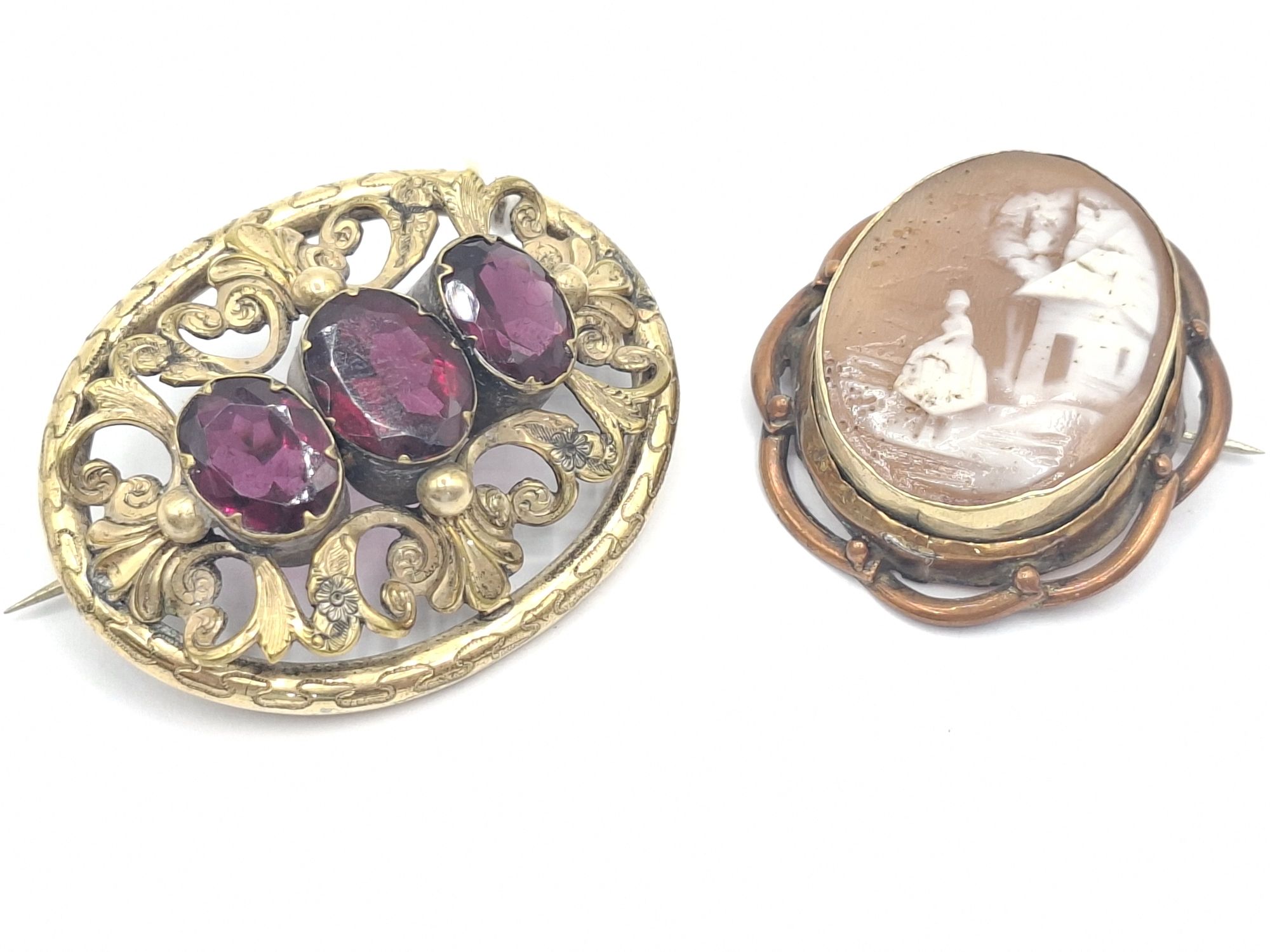 1088 · VICTORIAN BROOCH AND CAMEO
