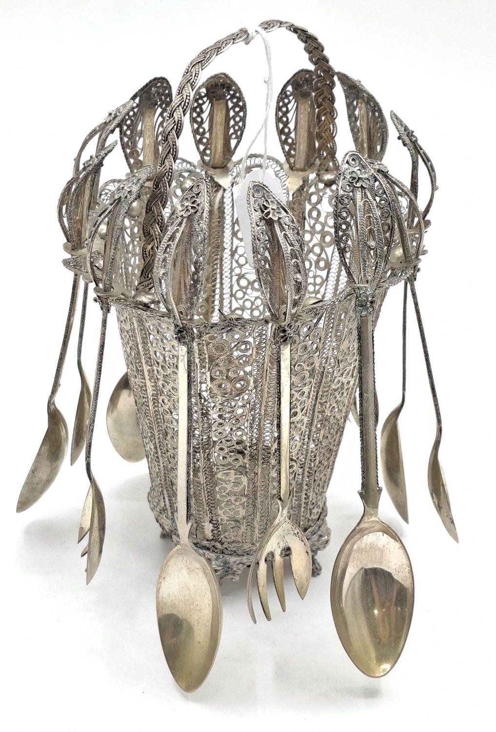 152 · SILVER FILIGREE PICKLE BASKET